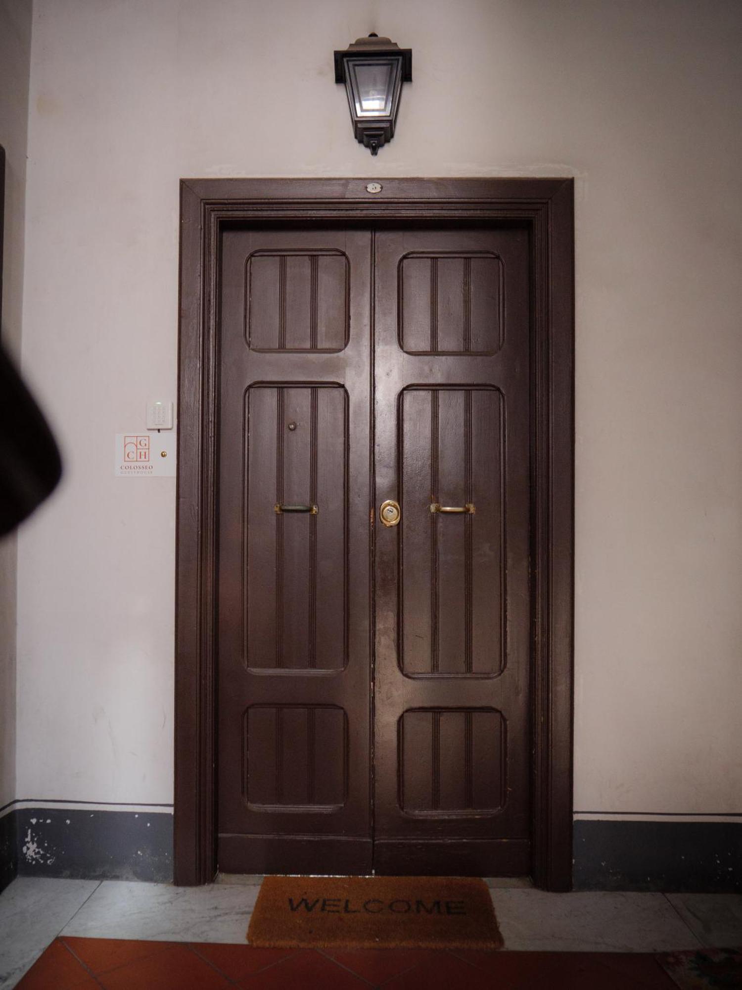 Colosseo Guest House Rome Bagian luar foto